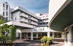 Quark Hotel  4*